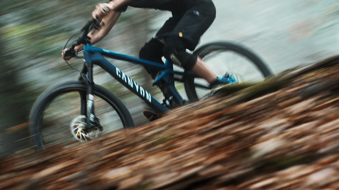 Canyon Strive - Aspect Media