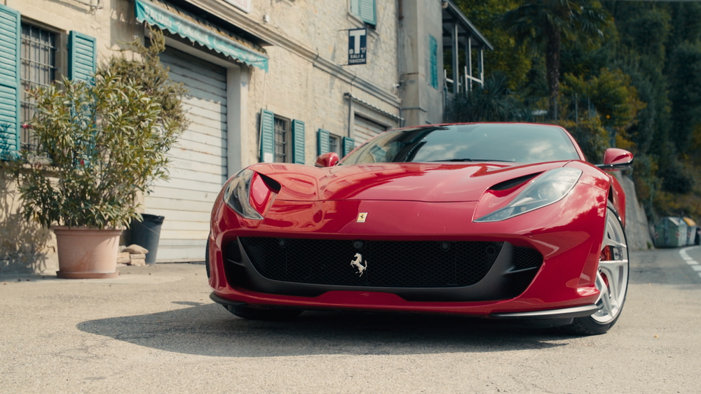 Ferrari 812 SuperFast - Carfection